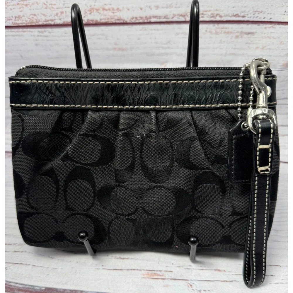 Coach Black Signature Jacquard Pleated Wristlet Leather Trim Red Interior